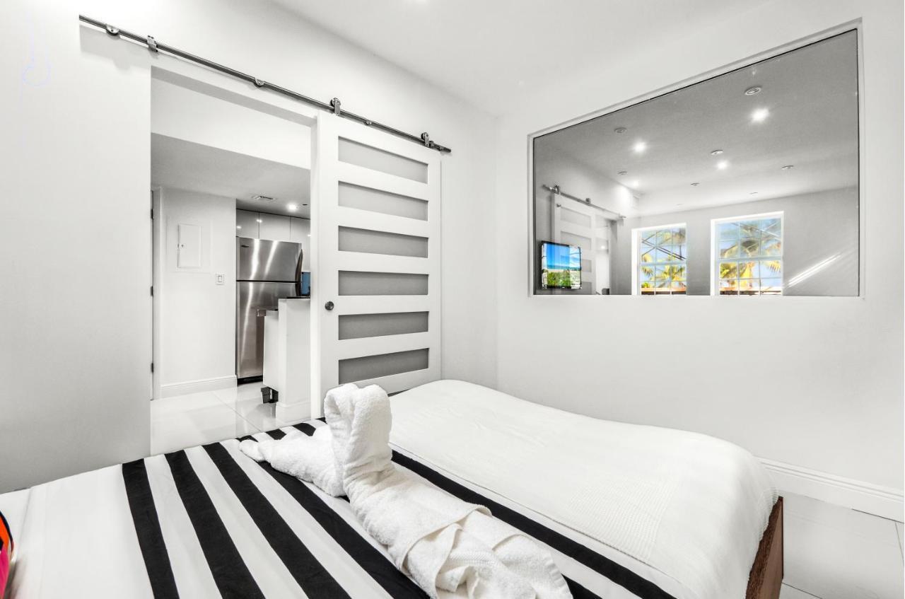 South Beach Suites In Ocean Drive Miami Beach Exterior photo